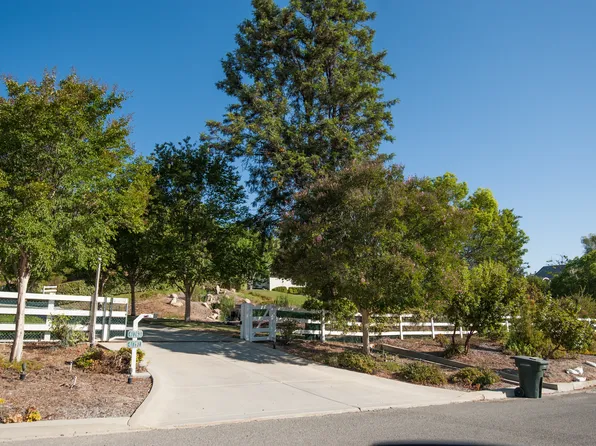 41763 Green Tree Rd, Temecula, CA 92592