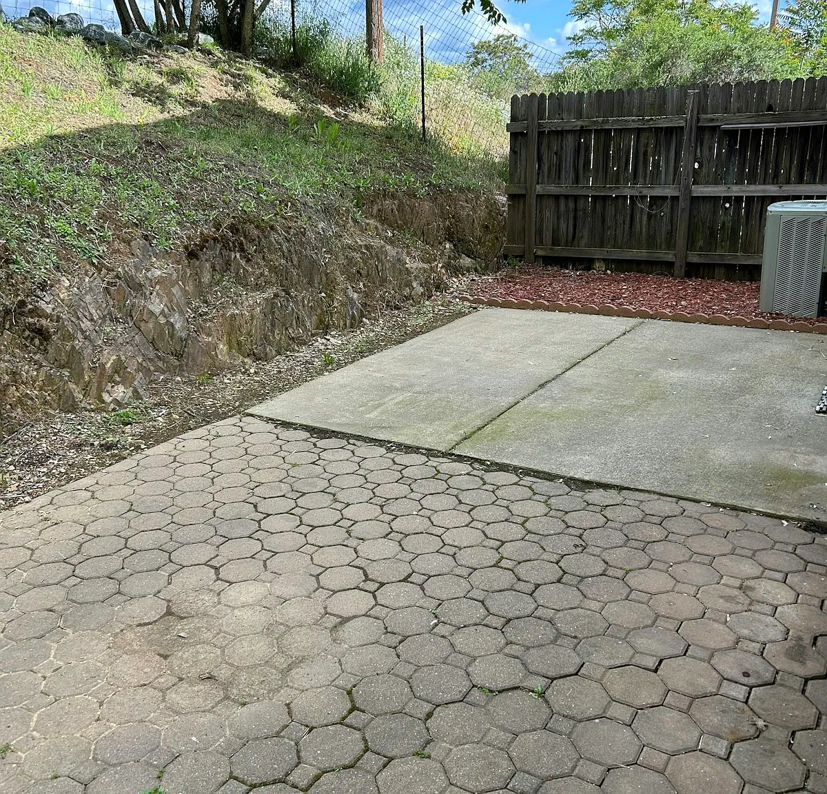1011 Elizabeth Lane — Photo 4