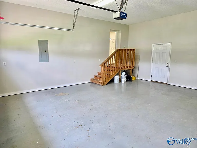 17439 Morgan Dr — Photo 32