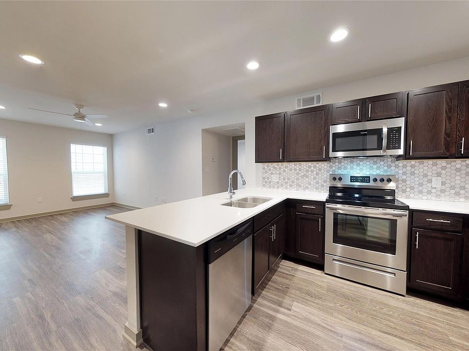 6304 Prospect Ave Dallas TX | Zillow