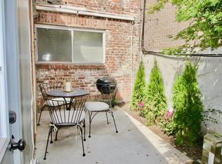 15 Christopher St APT 1, New York, NY 10014