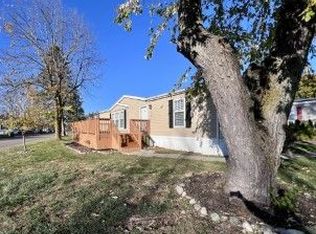 129 Aichebaun St, Novi, MI 48374