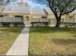 1333 Shady Pine Way APT D, Tarpon Springs, FL 34688