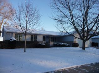 4524 9th Street Ct, East Moline, IL 61244