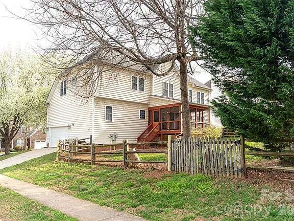 4th image of 16905 Laureate Rd #16