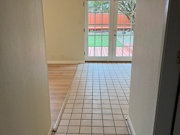 447 Verducci Ct — Photo 30