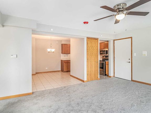 4th image of 7121 Laverne Ln APT 3C