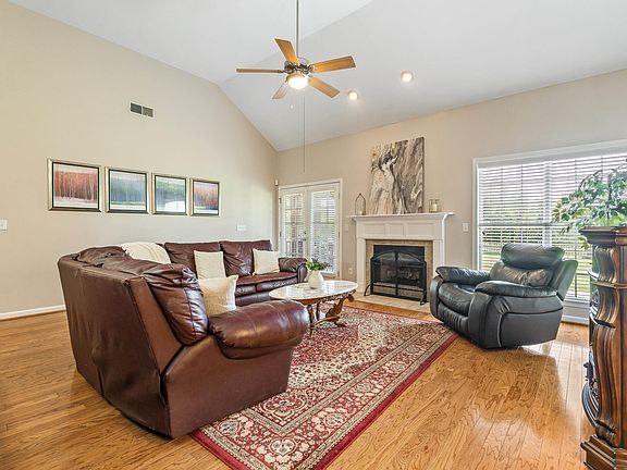 4th image of 5128 Overlook Cir