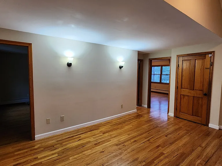 19-21 Jackson St #2 — Photo 2