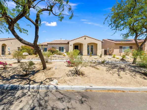 67696 Rio Vista Dr, Cathedral City, CA 92234