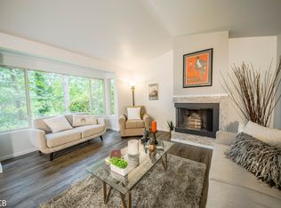 1110 109th Ave SE, Bellevue, WA 98004