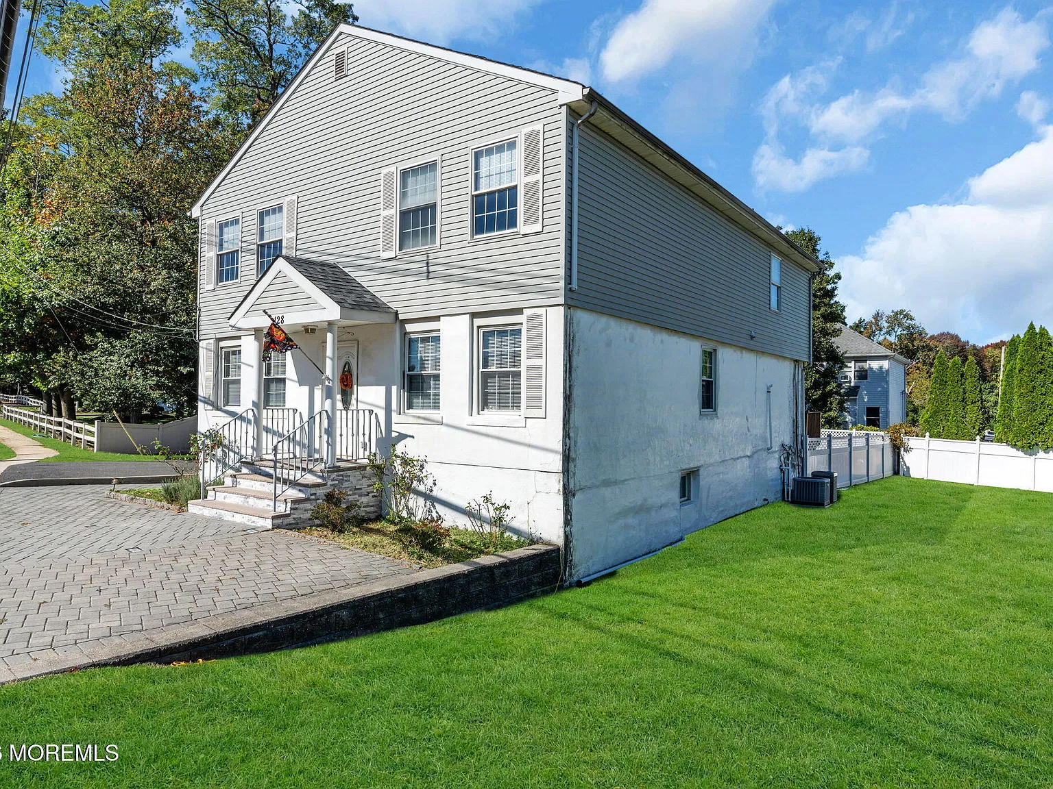 3 bed, $3,000 — Photo 4