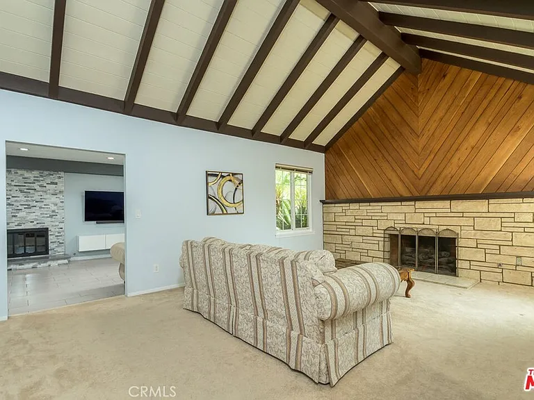 8471 Vine Valley Dr — Photo 5