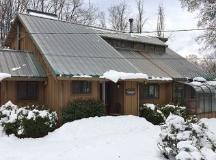 19904 Meyer Rd, Grass Valley, CA 95945