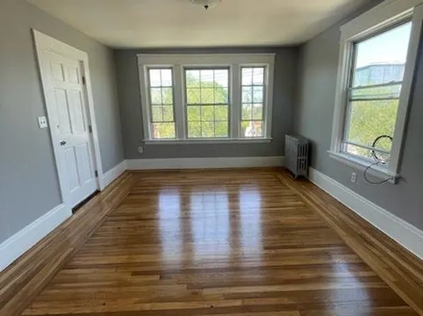 16 Congress Ave APT 5, Providence, RI 02907