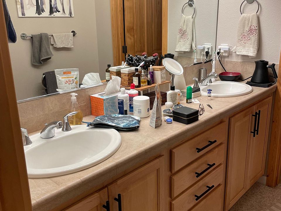 Vanity in en-suite bathroom in upstairs primary bedroom