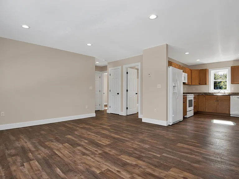 146 Ramsdell Rd — Photo 3
