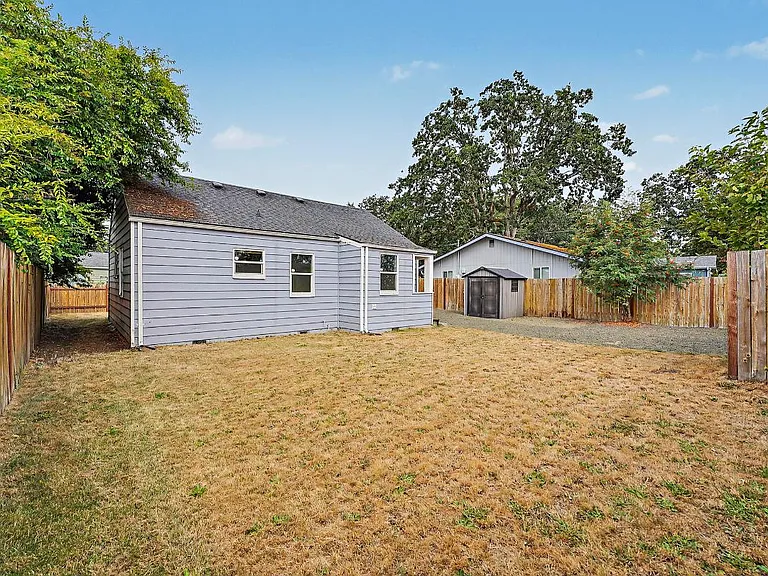 14917 W Thorne Ln SW — Photo 20