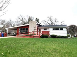 921 S Charles St, Columbus, WI 53925