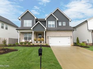4937 Creek Bank Dr, Knoxville, TN 37920