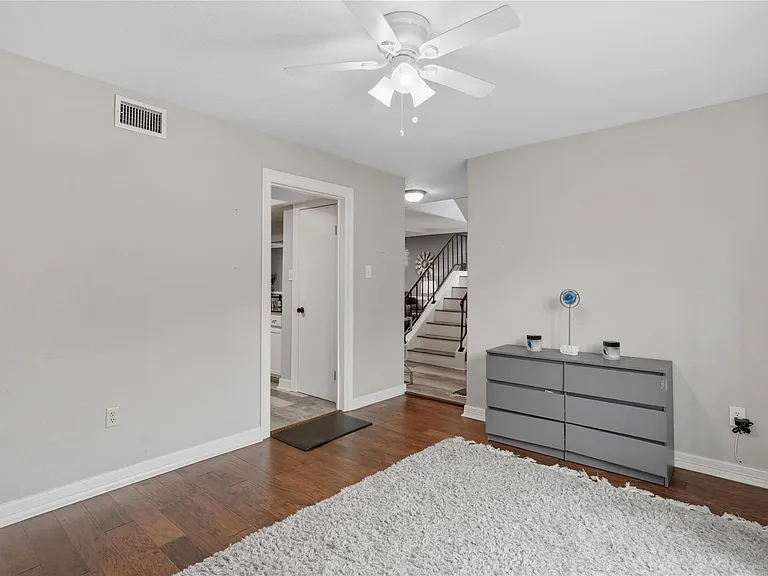 2938 Camelot Ln — Photo 14