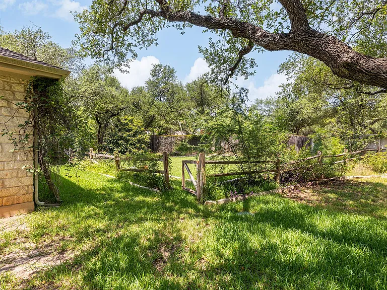 12304 Torrance Ct — Photo 23