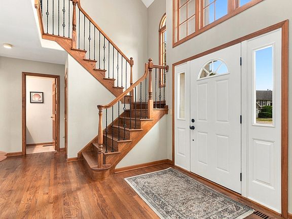 2nd image of 1225 Willowcrest Ct