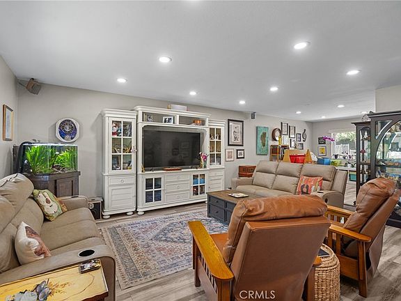 5th image of 22855 Sparrowdell Dr