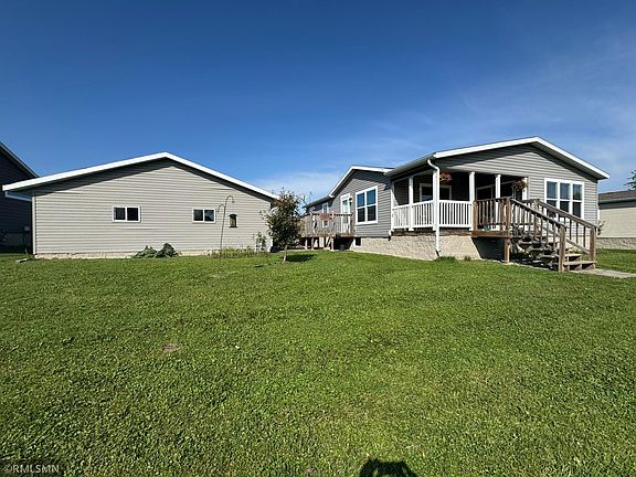 3rd image of 10118 Benjamin Dr