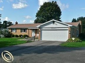 2nd image of 9207 Pontiac Trl