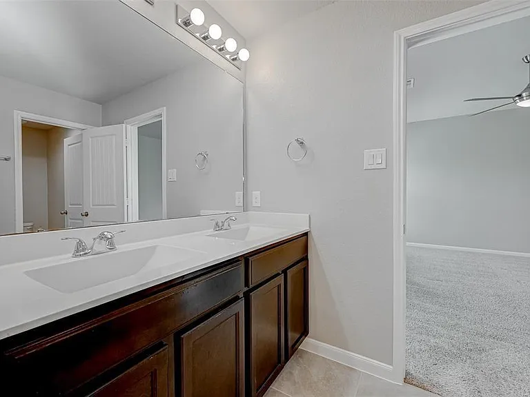 2206 Mirror Ridge Ct — Photo 26