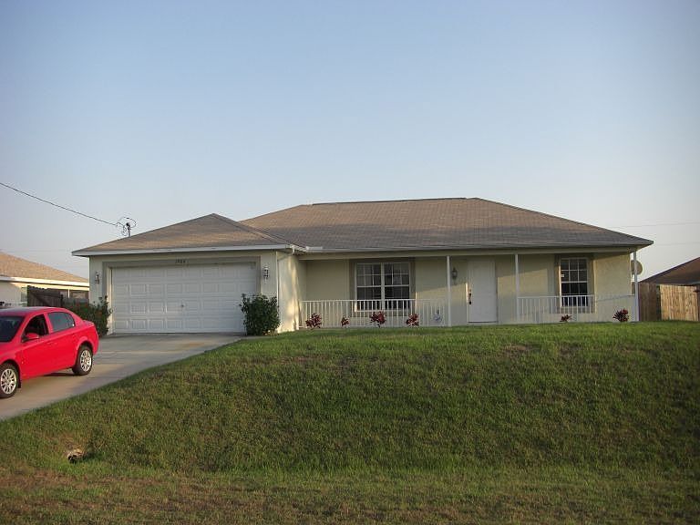 1st image of 1904 NW 23rd St