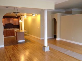 612 Jefferson St APT 2D, Waterloo, IA 50701