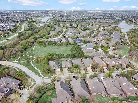 5th image of 17207 Williams Oak Drive