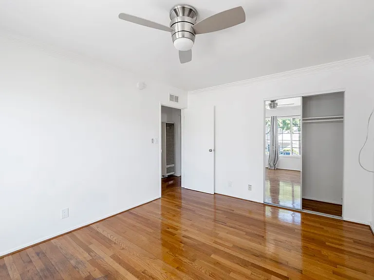 1008 N Stanley Ave #1A — Photo 9