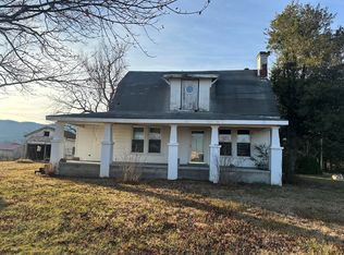 1057 Nester Rd, Thaxton, VA 24174