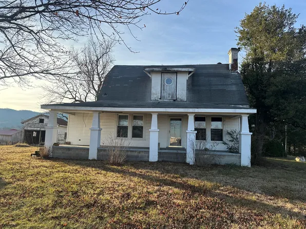 1057 Nester Rd, Thaxton, VA 24174