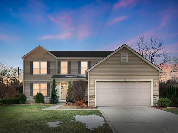1992 Boardwalk Cir, Portage, IN 46368