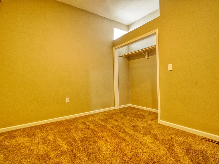 596 Ontario St #6 — Photo 5
