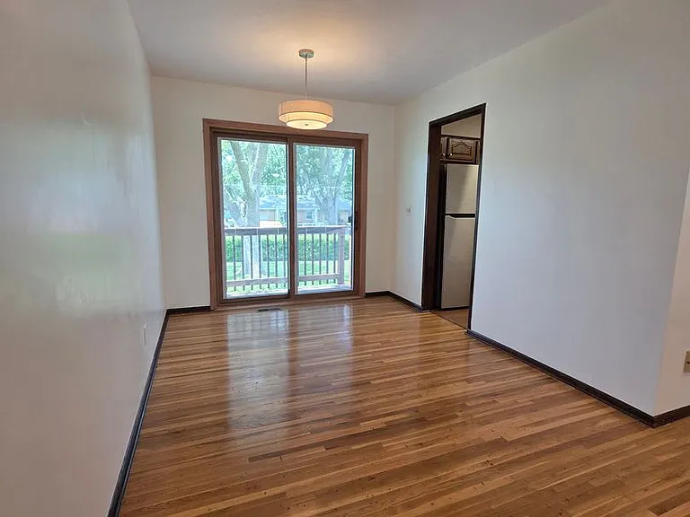 3422 S 129th St — Photo 4