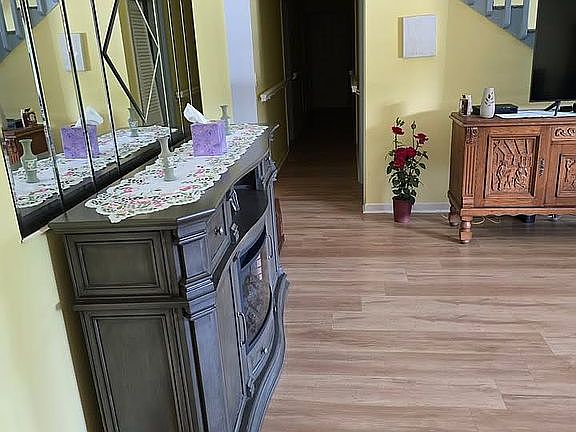 5th image of 1031 Natures Cove Rd