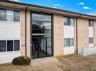 10117 Sakura Dr APT F, Saint Louis, MO