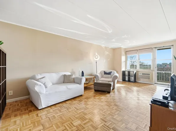 11 Park Avenue #6V, Mount Vernon, NY 10550