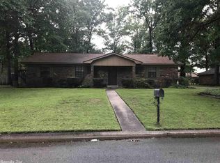 6102 Timber Lake Dr, Pine Bluff, AR 71603