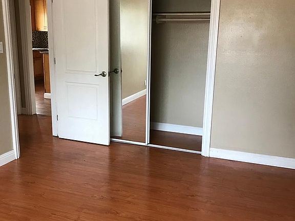 3rd image of 344 Floyd St #4
