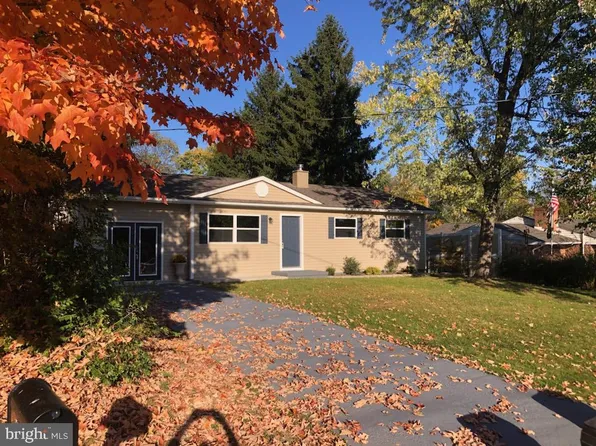 105 Fairway Dr, Winchester, VA 22602