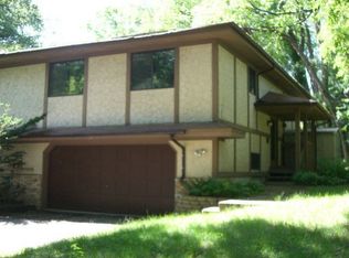 15615 Highwood Dr, Minnetonka, MN 55345