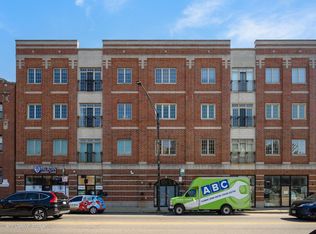 1453 W Irving Park Rd APT 305, Chicago, IL 60613