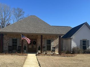 900 Poplar Dr, Brandon, MS 39042