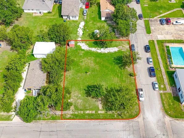 718 E 15th Ave, Corsicana, TX 75110